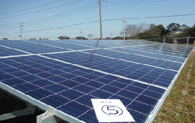 千葉県成田市にて太陽光パネル洗浄の施工を実施しました。イメージ