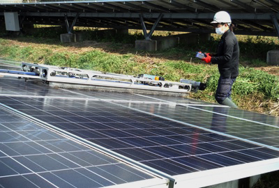 千葉県銚子市にて太陽光パネル洗浄の施工を実施しました。イメージ