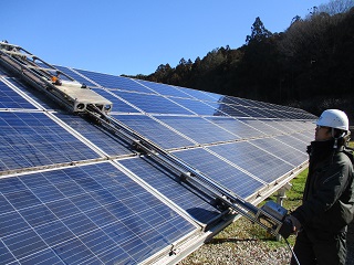 千葉県山武郡にて太陽光パネル洗浄の施工を実施しました。イメージ