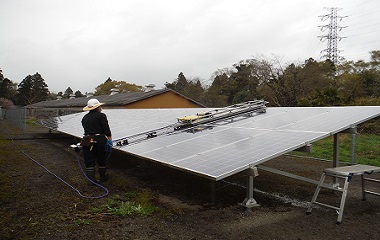 千葉県千葉市で太陽光パネル洗浄の施工を実施しました。イメージ