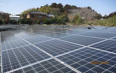 茨城県稲敷市にて太陽光パネル洗浄の施工を実施しました。イメージ