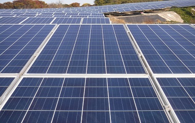 茨城県かすみがうら市にて太陽光パネル洗浄の施工を実施しました。イメージ